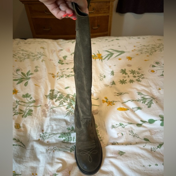 Arya Riding Boot - Picture 4 of 15